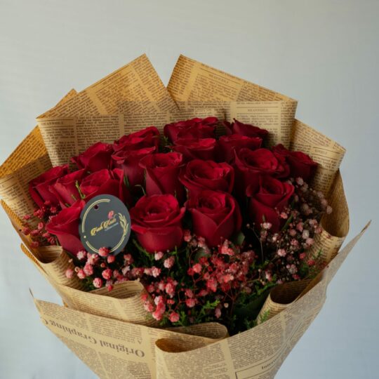 Express Your Love with a Beautiful Girlfriend Flower Gift Delivery | by  WhiteDew Flower | Medium