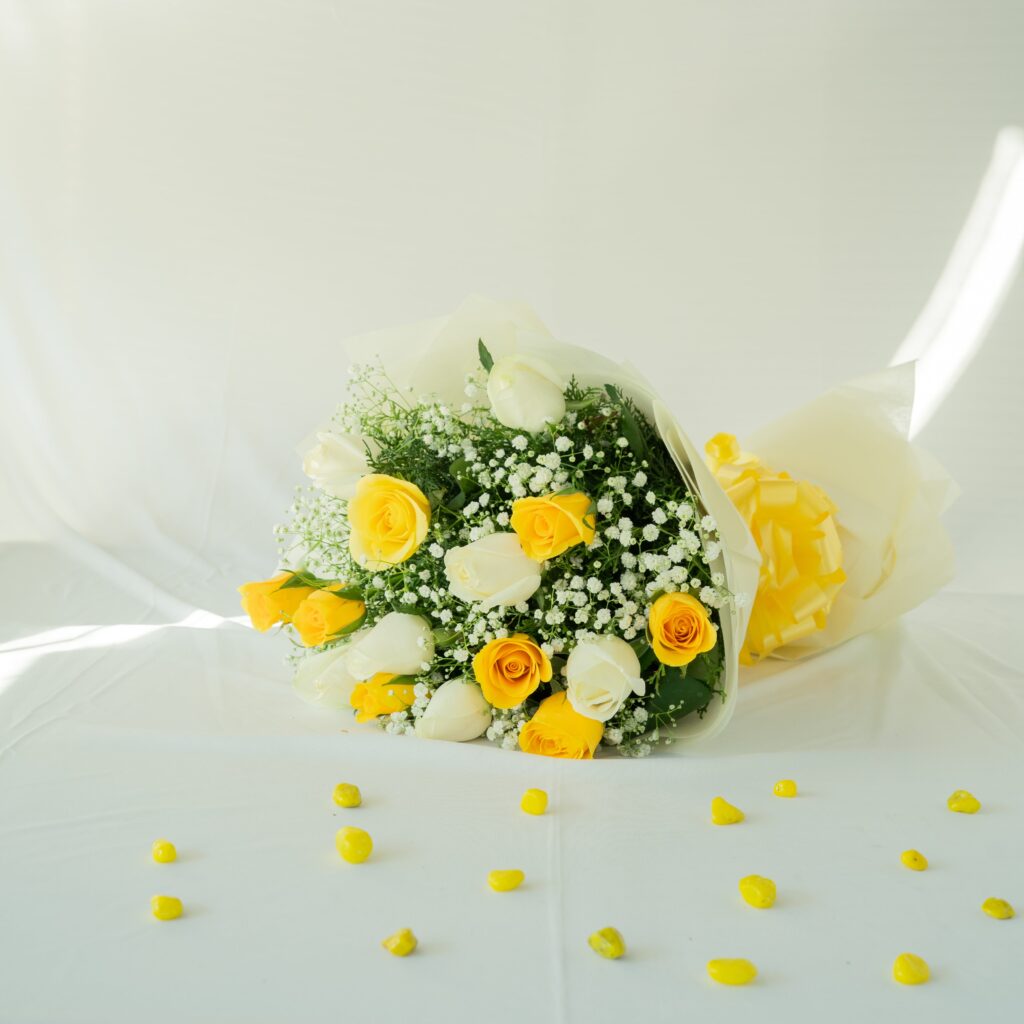 Soothing Blooms Bouquet of White and Yellow Roses Flower delivery
