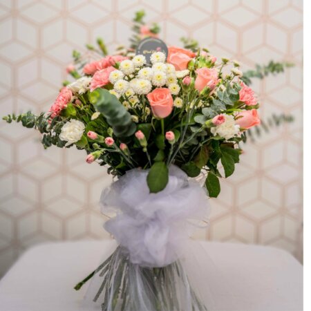 Flower delivery in Bangalore - FreshKnots