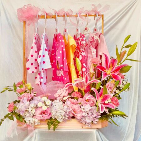 New Baby arrival hamper