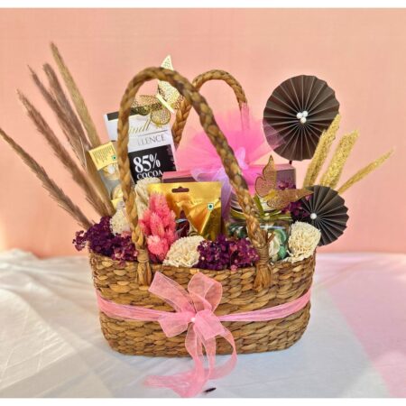 Gift Hamper with Fragrance and Chocolates