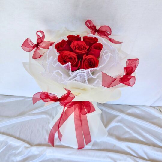 Red Roses Bunch