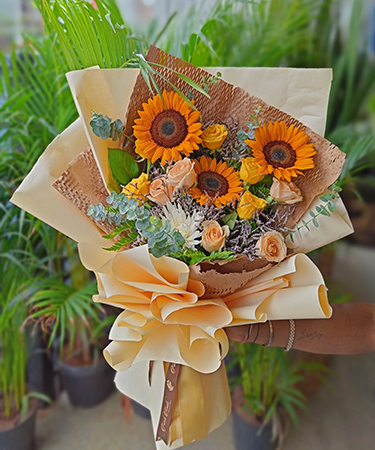 Top 10 Flower Bouquets to Gift in Bangalore for Any Occasion