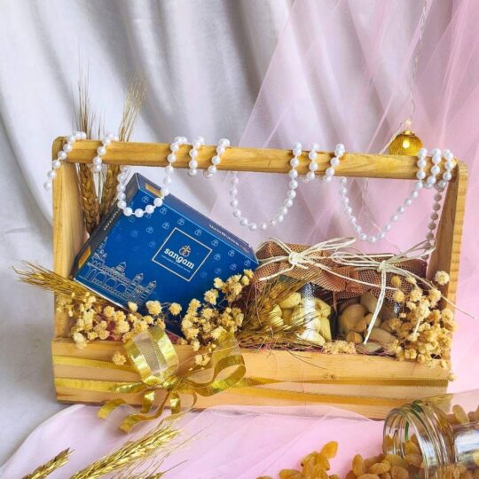 Dry Fruit Hampers for Rakhi with same day delivery in Bangalore available