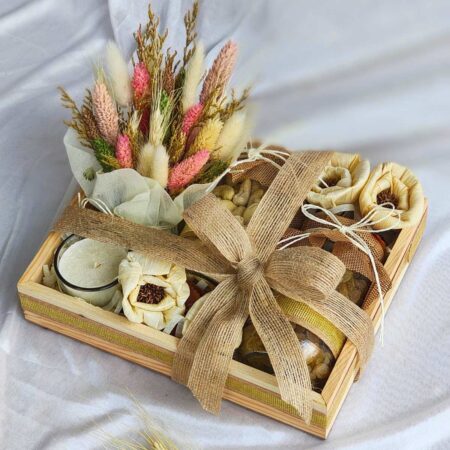 Tray Hamper of Dry Fruits for Gifting