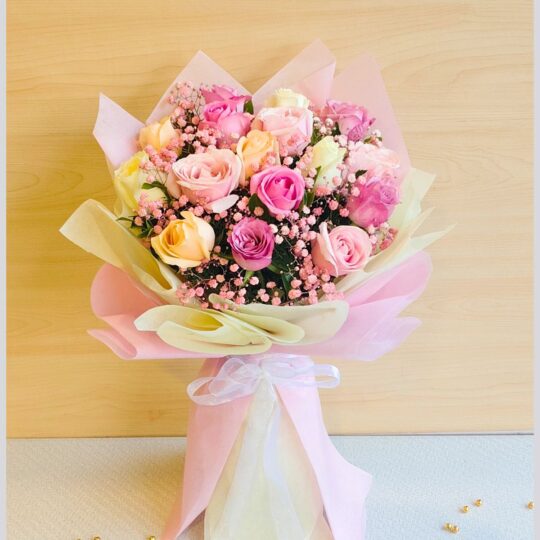 Pastel rose valentine bouquet with same day flower delivery in Bangalore