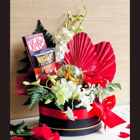 Luxury Valentine flower box with red roses, white orchids and chocolates – same day flower delivery in Bangalore