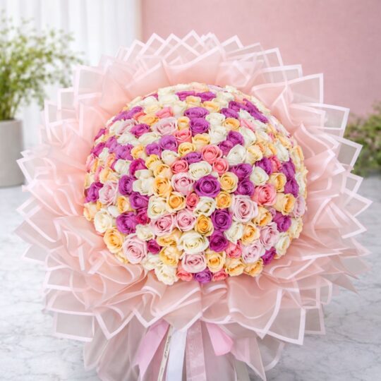 Luxury Valentine bouquet of 150 pastel roses with same day delivery in Bangalore