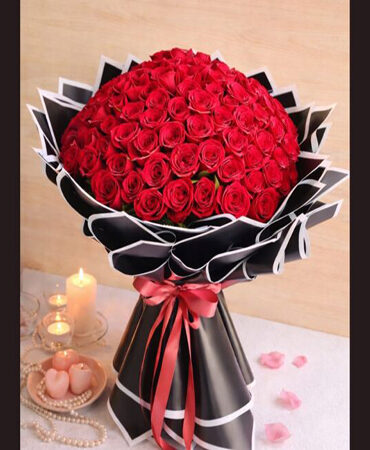 rose day flower delivery in Bangalore