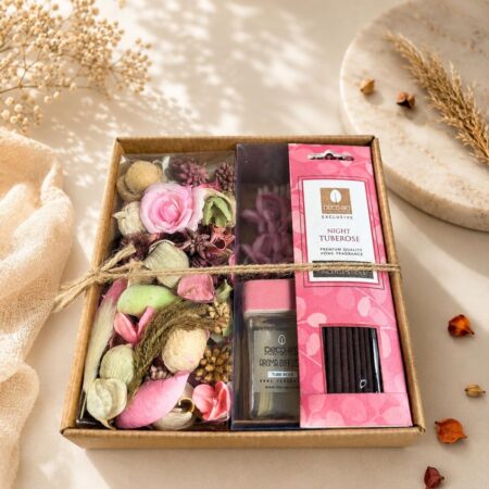 Fragrance gift set with potpourri and diffuser, Bangalore delivery