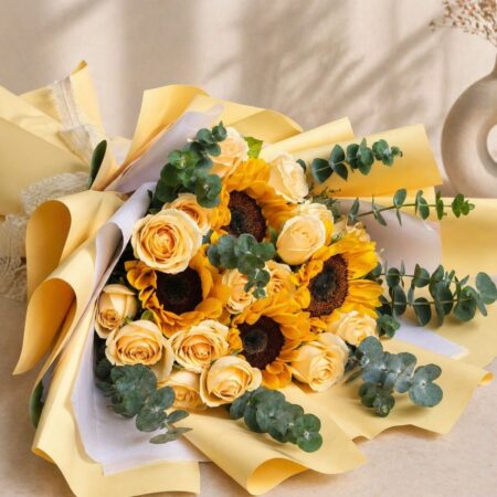 sunflower bouquet online, sunflower bouquet delivery Bangalore, yellow flower bouquet India, sunflower and rose bouquet FreshKnots