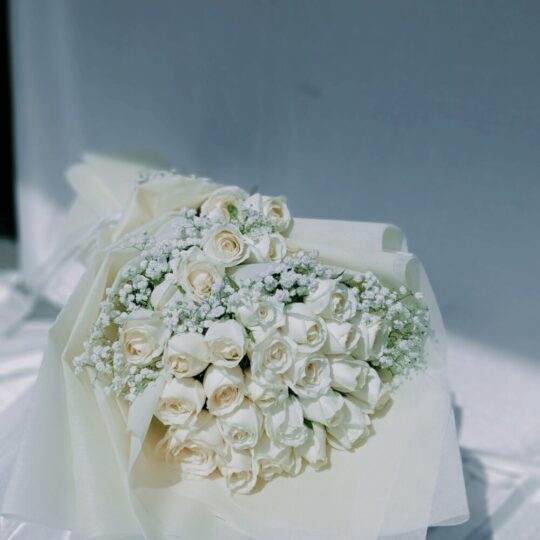 congratulations flower gifts in Bangalore