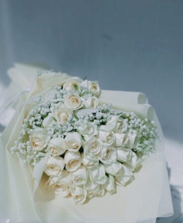 congratulations flower gifts in bangalroe