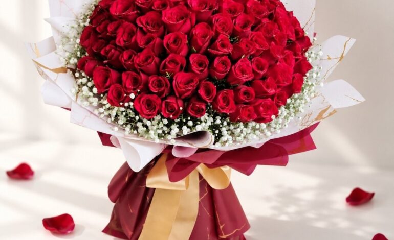 Cherishing You anniversary rose bouquet, side view Bangalore